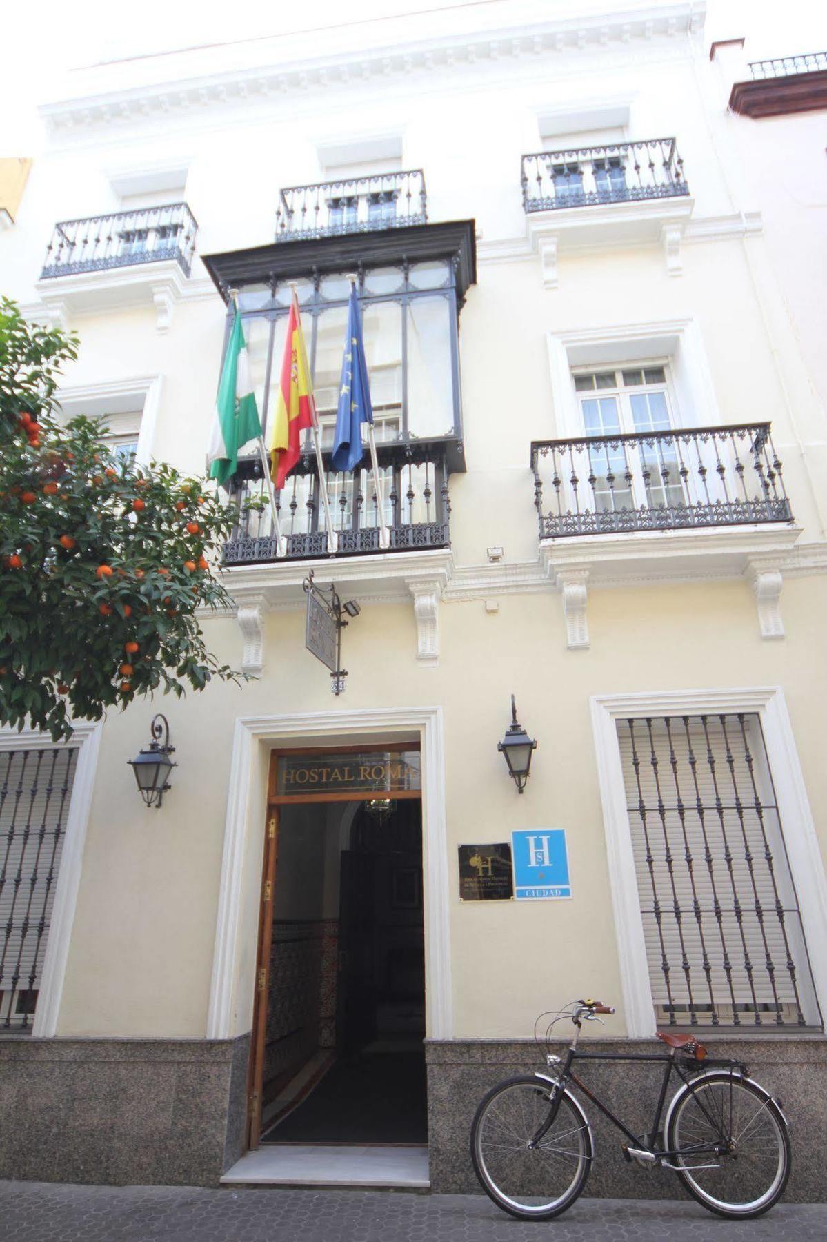 Roma 2* Seville