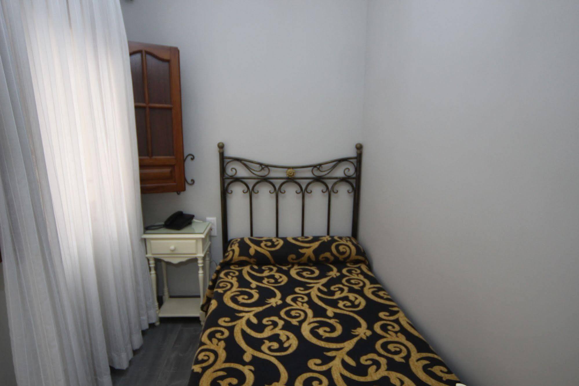 Guest house Roma Seville