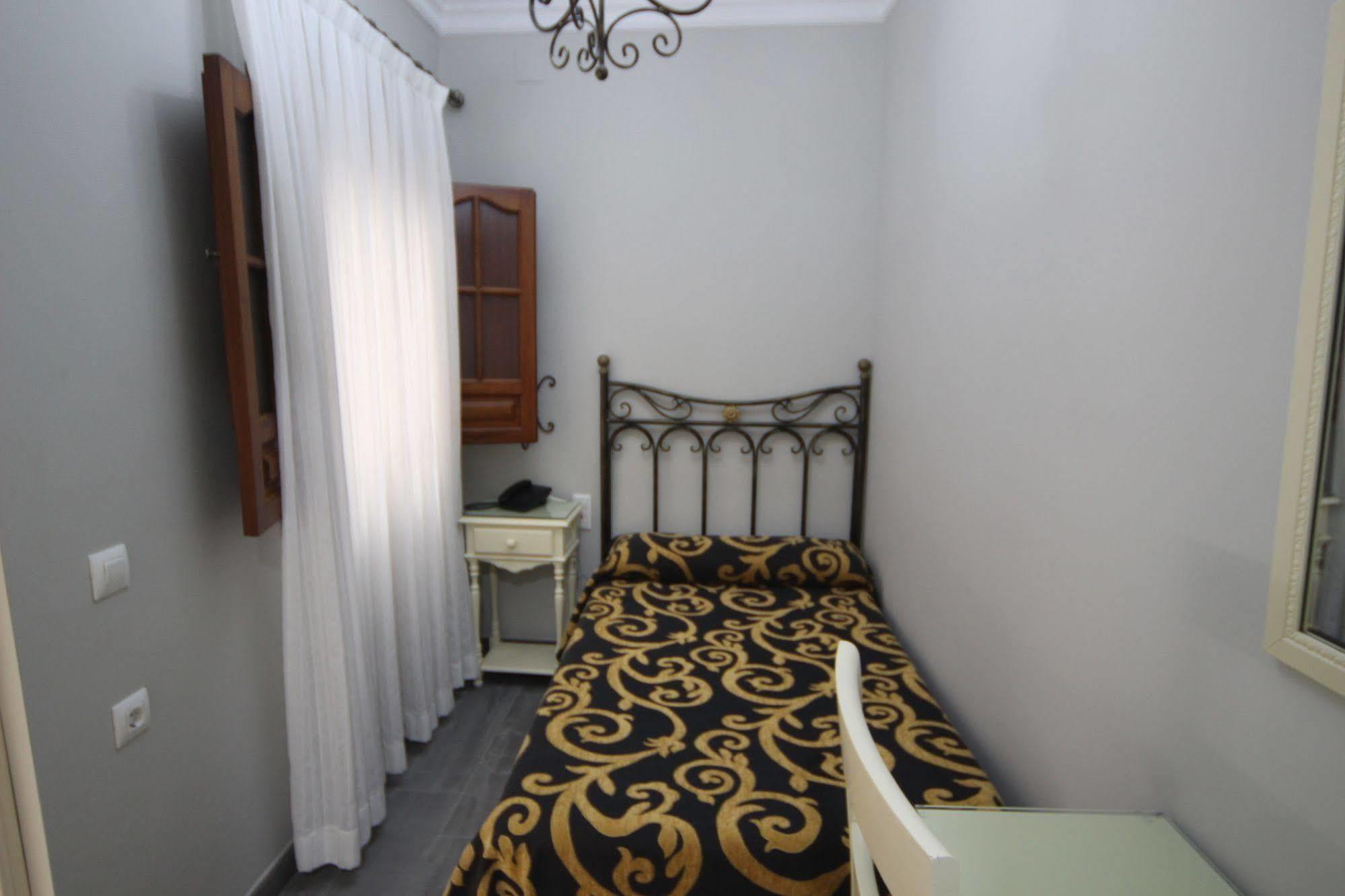 Guest house Roma 2*