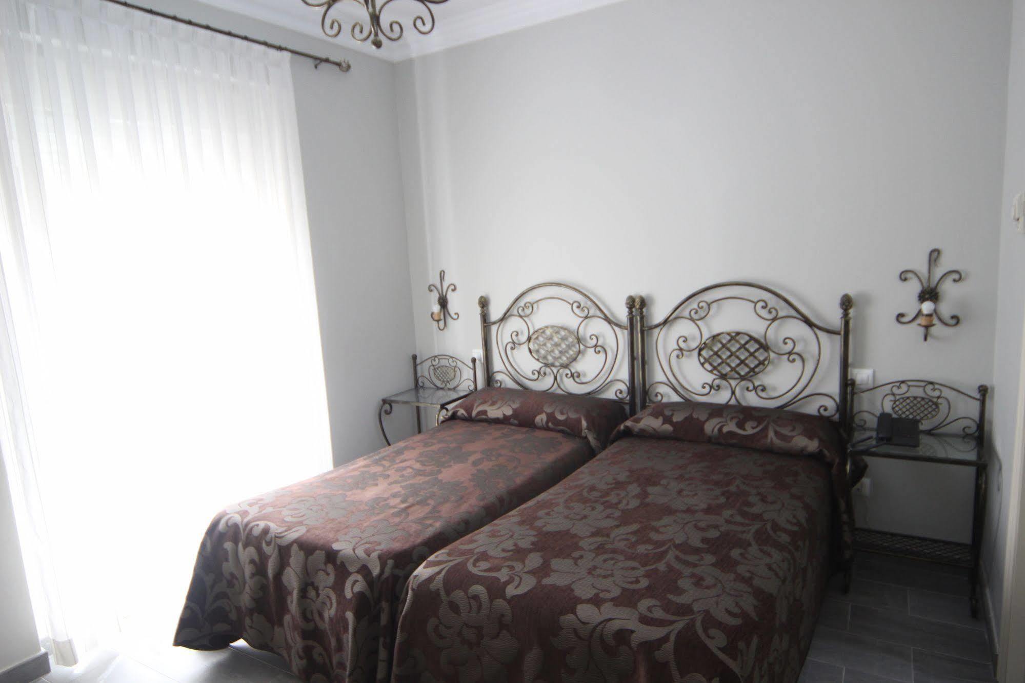 Roma Guest house 2*